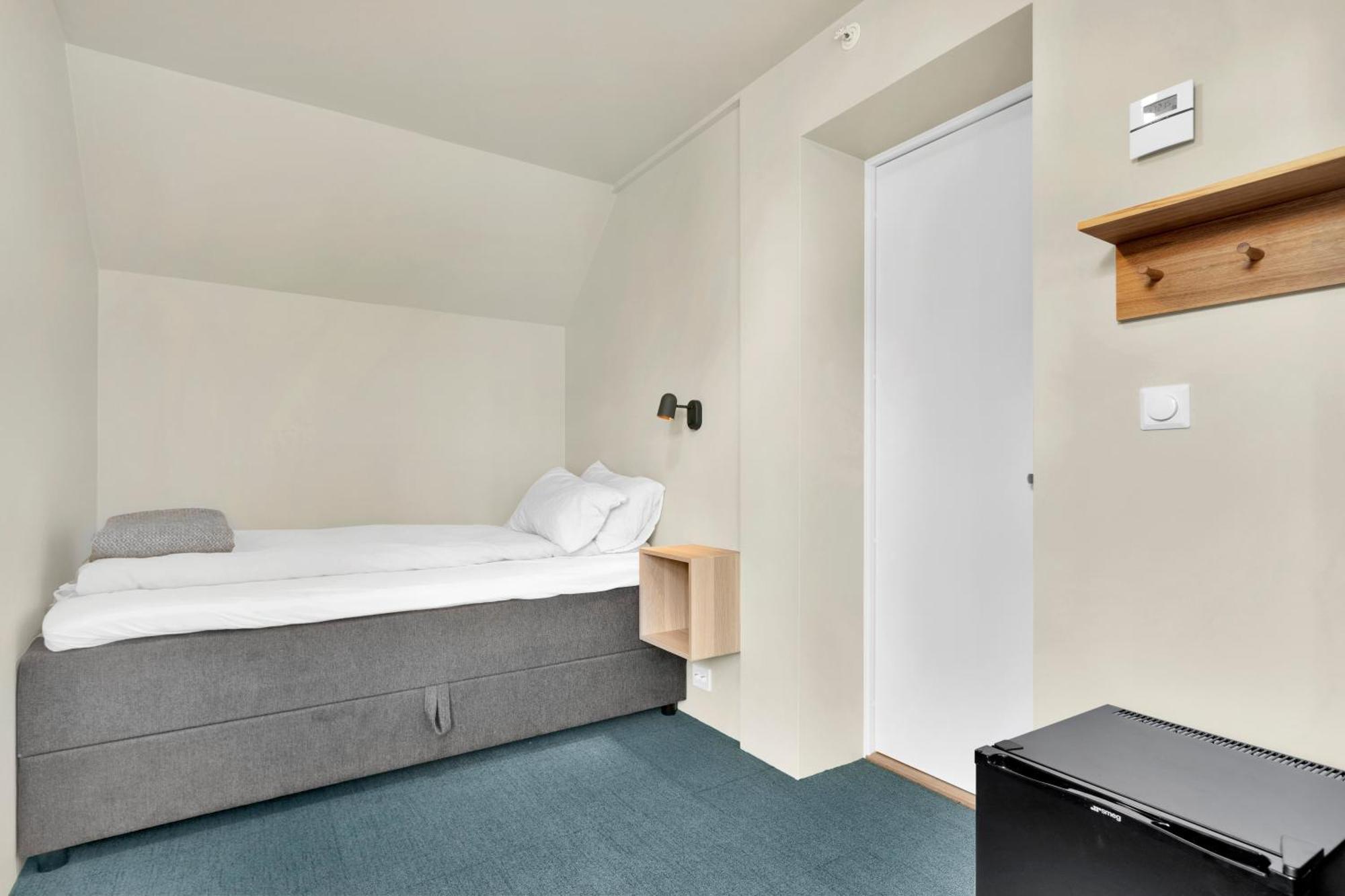 Central Guest House - Bedroom With En Suite Bathroom Stavanger Phòng bức ảnh