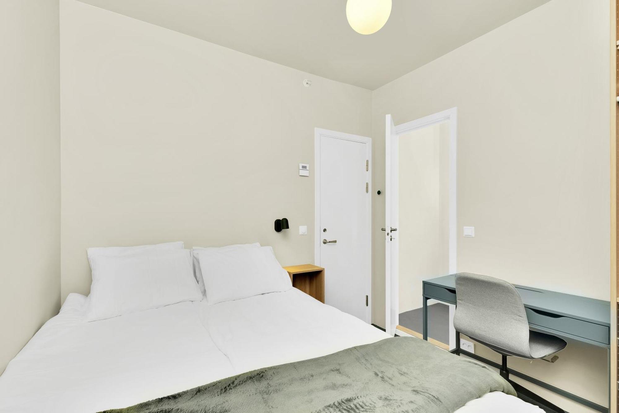 Central Guest House - Bedroom With En Suite Bathroom Stavanger Phòng bức ảnh