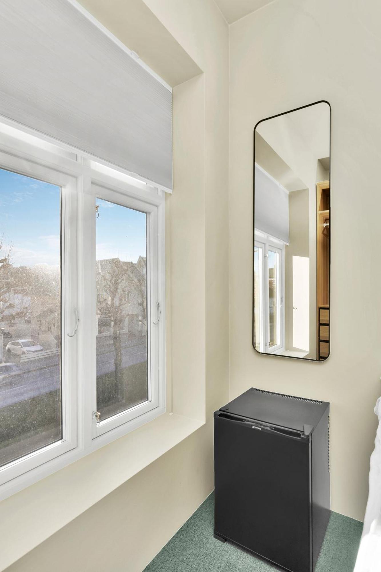 Central Guest House - Bedroom With En Suite Bathroom Stavanger Phòng bức ảnh